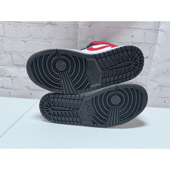 Nike Air Jordan 1 Mid Women’s Size 6 DS Brand -Sail/Gym Red/Off Noir/White - Picture 7 of 10